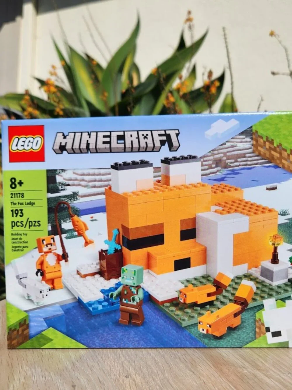 NEW LEGO MINECRAFT Fox Lodge House 21178 Drowned Zombie You will receive: (1) LE